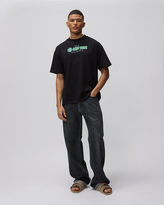T-SHIRT WITH WORLD TOUR PRINT - Due Diligence Apparel