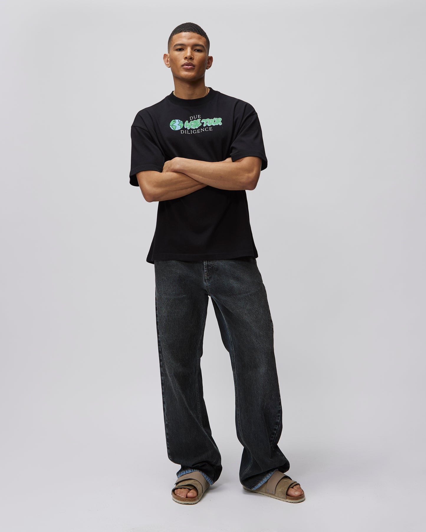 T-SHIRT WITH WORLD TOUR PRINT - Due Diligence Apparel
